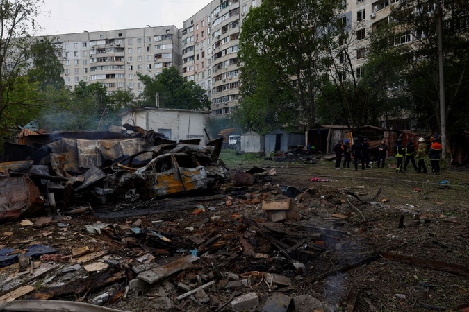 Prezidento biuras: Ukraina nusiuntė pastiprinimą į Charkivo sritį