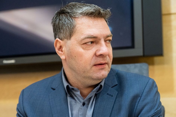A. Mazuronis ketina siūlyti Darbo partijai nedalyvauti EP rinkimuose, stabdyti V. Uspaskicho narystę