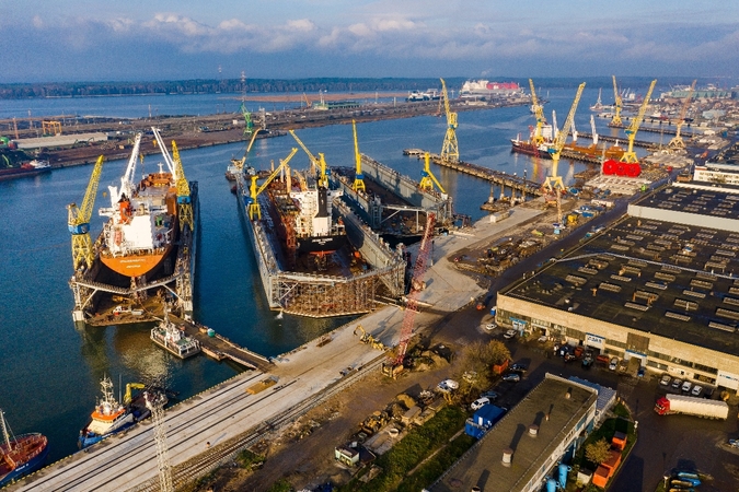 KVJUD pasirašė sutartį, padėsiančią plėtoti jūrinės inžinerijos pramonę