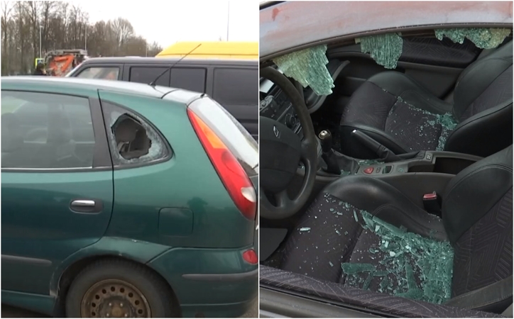 Už nevažiuojančiais automobiliais užgriozdintą aikštelę – kerštas: išdaužyti stiklai ir žibintai