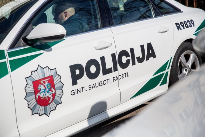 Laiptinėje Tauragėje aptiktas moters kūnas su sužalojimais