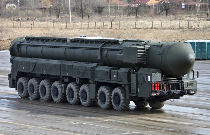 RS-24 balistinė raketa.