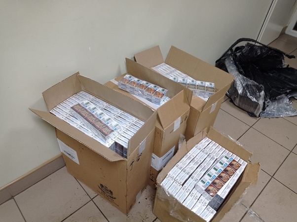 Pasieniečiai sulaikė cigarečių krovinį: iš Baltarusijos kontrabandininkas jį atitempė Nemunu