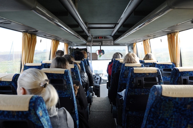 G. Nausėda: privatiems vežėjams nepatrauklius maršrutus turi užtikrinti valstybė
