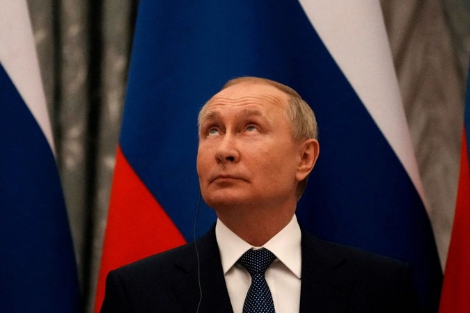 V. Putinas sugalvojo nesėkmių Charkivo srityje priežastį