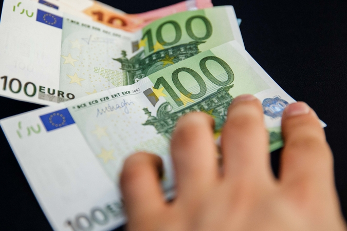 Socialdemokratai: dabartinės išmokos ir kitos išmaldos – per didelė našta valstybei