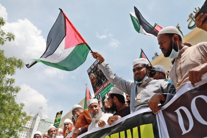 Tarp Izraelio policijos ir palestiniečių kilo naujų susirėmimų Al Aksos komplekse