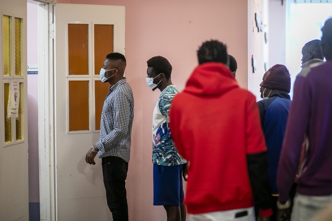 Per parą pasieniečiai apgręžė penkiolika neteisėtų migrantų