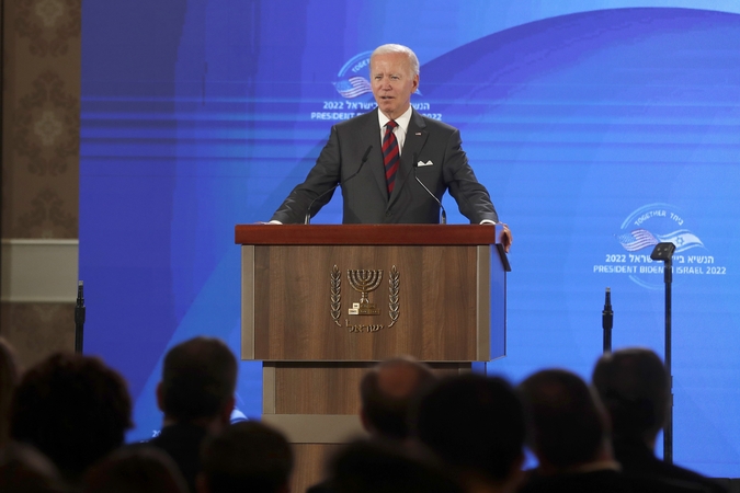 J. Bidenas prieš vizitą Saudo Arabijoje susitiks su palestiniečių lyderiais