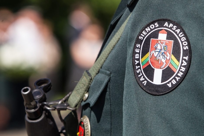 Beveik 3 promiles įpūtęs pasieniečių mokyklos darbuotojas sukėlė avariją
