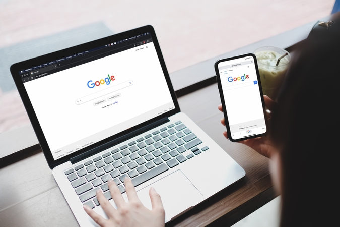 Prancūzija skyrė „Google“ ir „Facebook“ milžiniškas baudas
