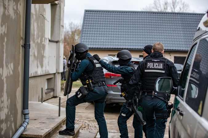 Lietuvos ir Vokietijos pareigūnai išaiškino tarptautinę nusikalstamą grupuotę