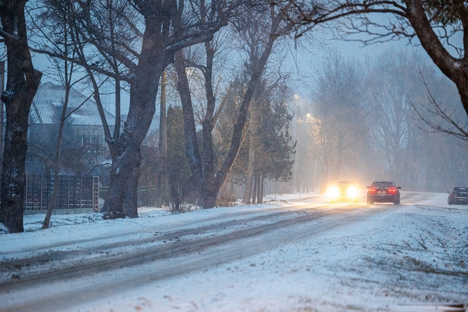 Sudėtingiausios eismo sąlygos – Klaipėdos ir Prienų rajonuose