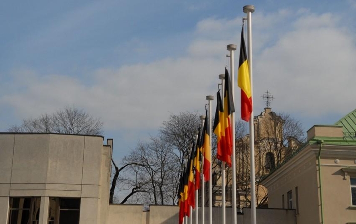 Prie Vyriausybės iškeltos devynios Belgijos vėliavos