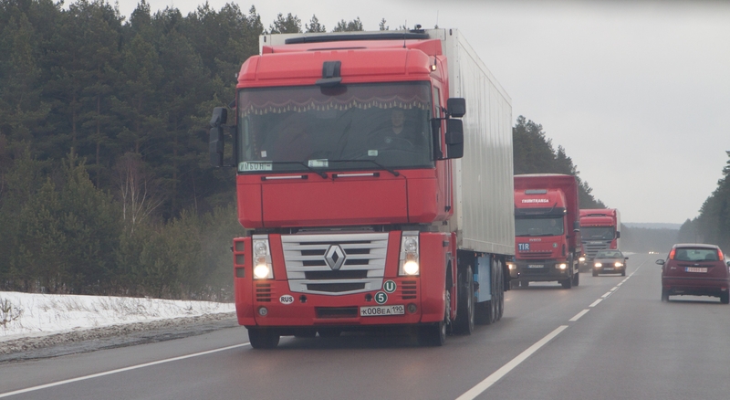 Dėl polaidžio dalyje kelių ribojamas sunkiojo transporto eismas