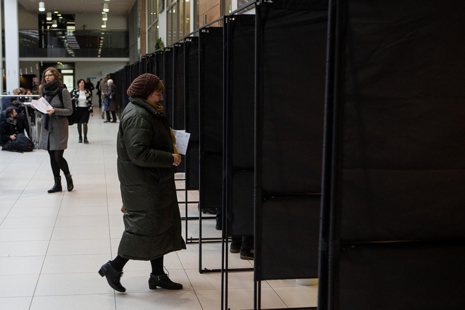 Antrajame merų rinkimų ture jau balsavo per 3 proc. rinkėjų