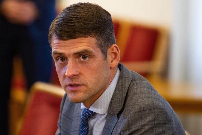 Iš posto verčiamas R. Žemaitaitis: tai bandymas laikyti koaliciją įkaitais