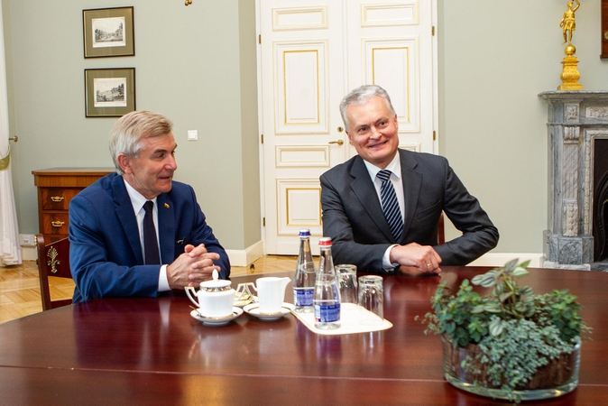 G. Nausėda apie situaciją Seime: žaidimus geriau komentuoja R. Petrauskas