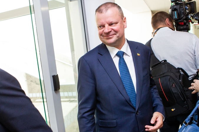 Teismas atidėjo sprendimą Vyriausybės ir žurnalistų ginče dėl pasitarimo įrašo