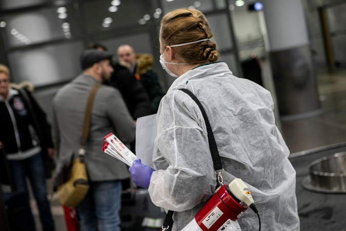 Grįžusieji iš koronaviruso zonų nedarbingumo pažymėjimą gaus paprasčiau