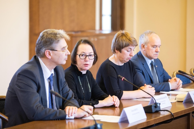 Paskelbti Lietuvos mokslo premijų laureatai, tarp jų – VU rektorius