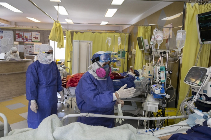 Verslas dovanoja Vilniui penkis plaučių ventiliavimo aparatus