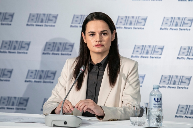 S. Cichanouskaja sako sulaukusi E. Macrono pažado padėti siekti derybų