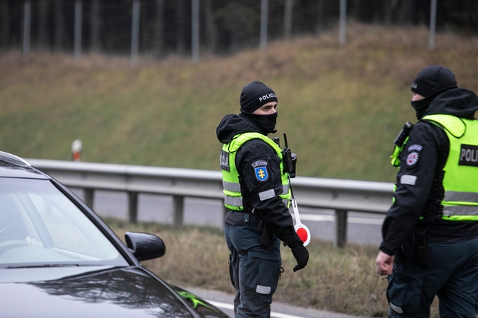 Papildomam pareigūnų darbui vasarį kompensuoti – 1,8 mln. eurų