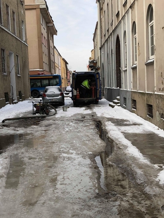 Vamzdynai neatlaikė šalčių: šimtai klaipėdiečių – be vandens