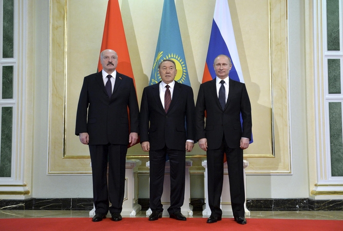 V. Putinas ir A. Lukašenka – Kazachstane