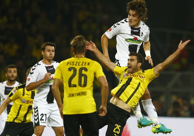 „Borussia“ vienuolikė pavijo Vokietijos futbolo pirmenybių lyderį