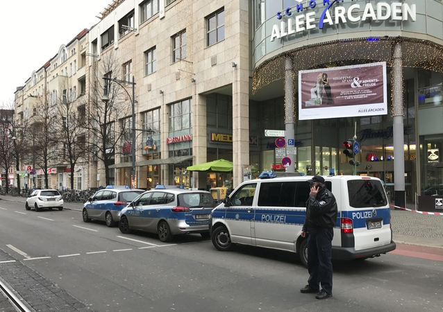 Vokietijoje sulaikyti du broliai, įtariami planavę išpuolį prekybos centre