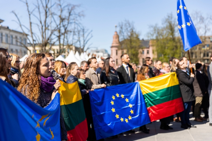 Minima Europos diena: kviečia laikyti „Europos egzaminą“, atidaroma paroda