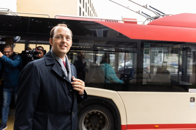 Didmiesčių transporto judėjimas realiu laiku – programėlėje „Google maps“