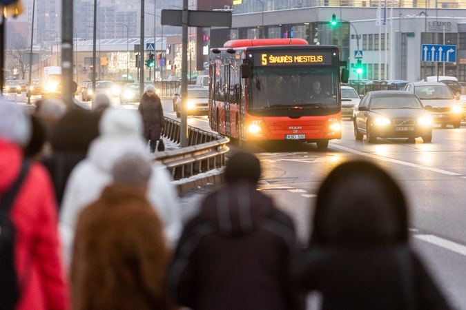 Dėmesio, vilniečiai, bus bėdos: trečdalis autobusų neišvažiavo į vakarinę pamainą