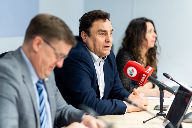P. Gražulis apkaltos komisijai kartoja, kad neatsimena, ar balsavo už L. Jonauską