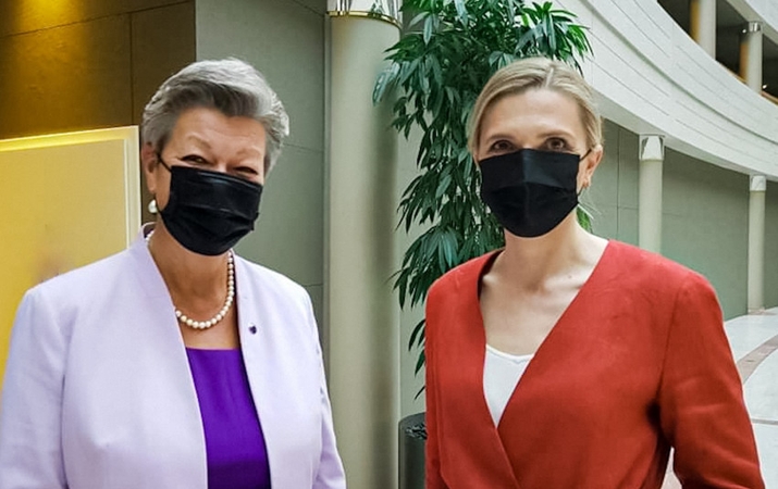 Sprendžiant migracijos krizę į Lietuvą atvyks eurokomisarė Y. Johansson