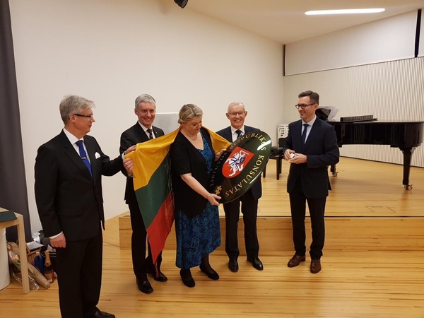 Suomijoje darbą pradėjo nauja Lietuvos garbės konsulė