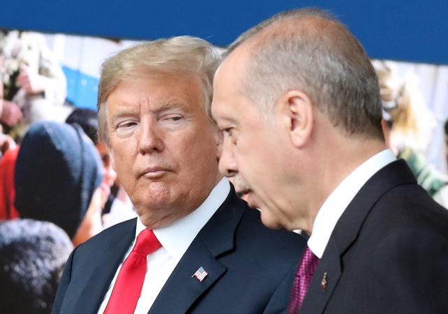 D. Trumpas nustebino R. T. Erdoganą: parašė neįprastą laišką