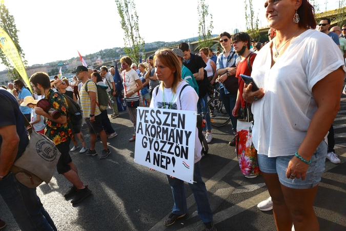 Budapešte penktą dieną iš eilės – protestai prieš mokesčių politiką