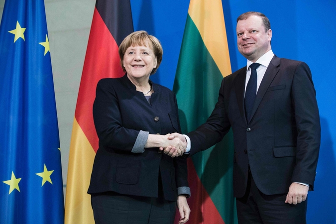 Premjeras sveikina ketvirtą kartą Vokietijos kanclere tapusią A. Merkel