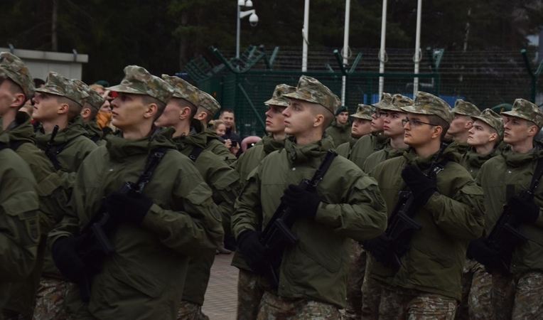 Gedimino štabo batalione prisiekė tarnybą pradėję šauktiniai