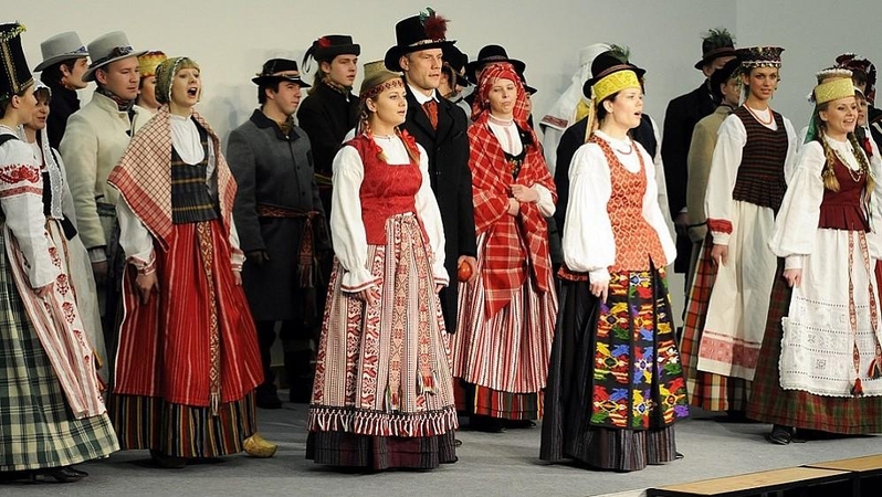 Menotyrininkė: lengva pagaminti nebent tautinius šortus, bet kokia prasmė?