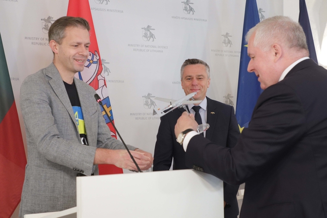 „Bayraktaras“ – Rusijos propagandos taikiklyje: vargingi lietuviai nupirko menkavertį droną