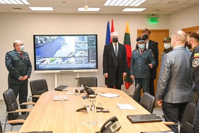 Jungtiniame situacijų centre apsilankęs prezidentas: ruošiamės įvairiems scenarijams