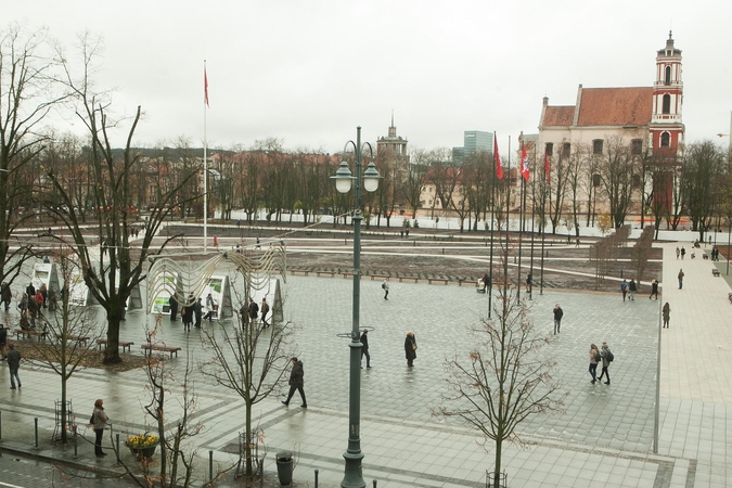 Prezidentūra: verta pagalvoti apie naują Lukiškių aikštės memorialo konkursą
