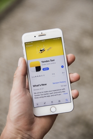 Dėl programėlės „Yandex. Taxi“ grėsmės įspėjo ir premjeras