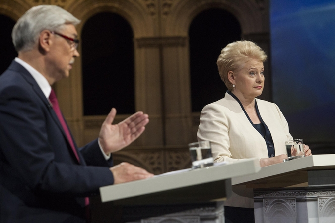 Ekspertai: D. Grybauskaitė klydo, bet laimėjo puldama