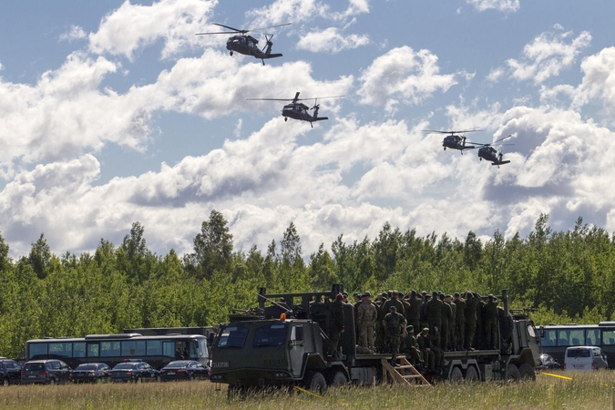 NATO karininkas: pratybos Lietuvoje bus didesnės, atsižvelgiant į rusų veiksmus