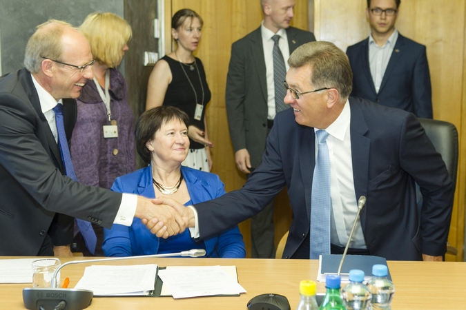Premjeras tikisi, kad užteks ministrų balsų atleisti J. Milių